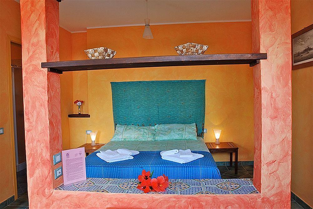 Hotel Clelia Isola di Ustica Eksteriør bilde